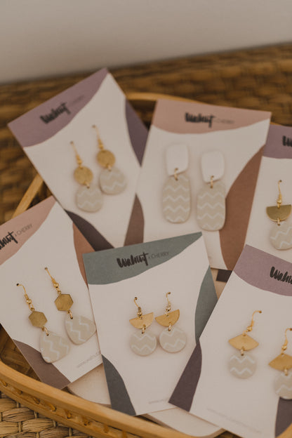 MARJA - small drop earrings gold