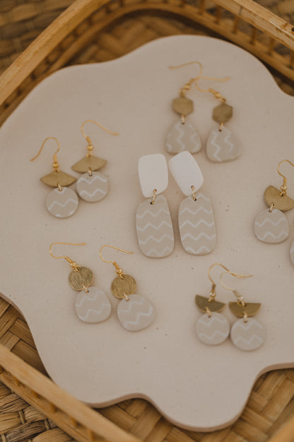 MARJA - small drop earrings gold