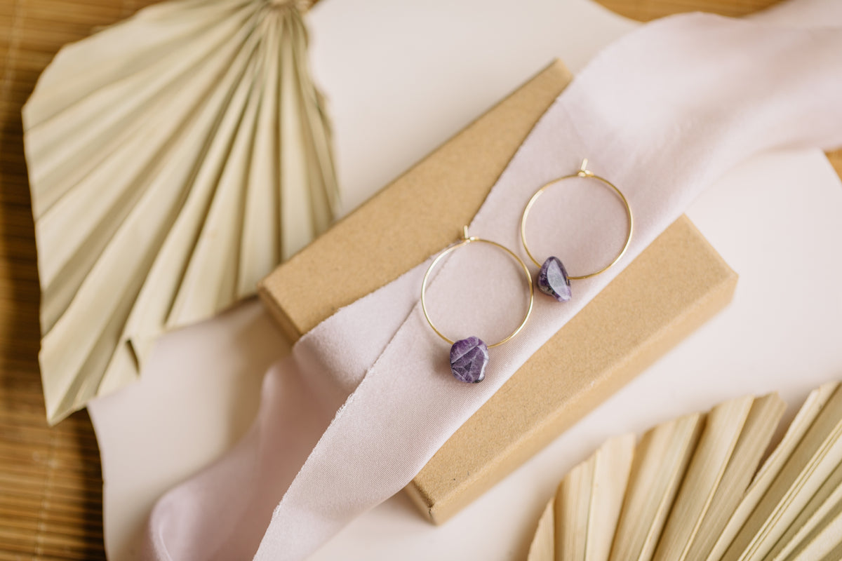 Creolen mit lila Amethyst Edelstein