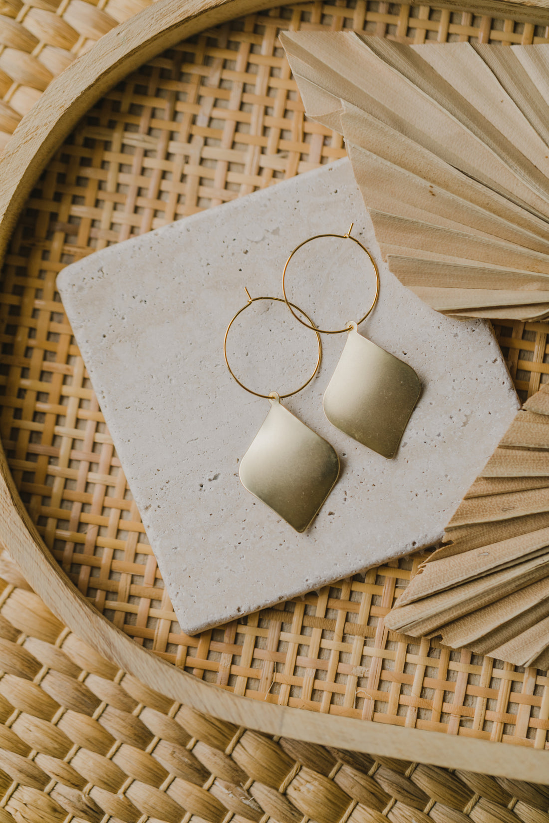 Hoop earrings with diamond pendant