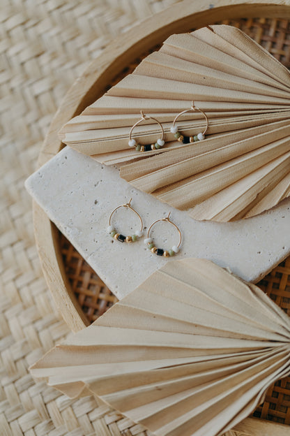 KORSIKA - filigrane Creolen mit bunten Perlen