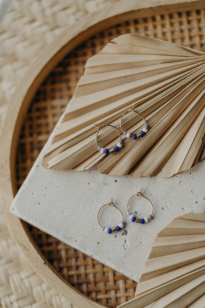 Hoop earrings with round plate - champagne colors