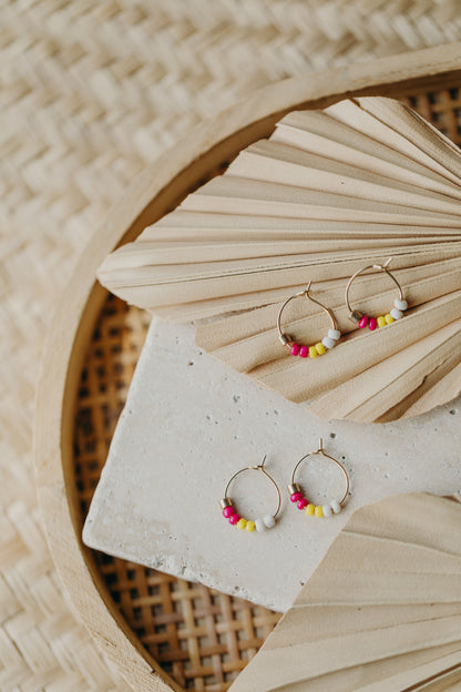 Hoop earrings with round plate - champagne colors