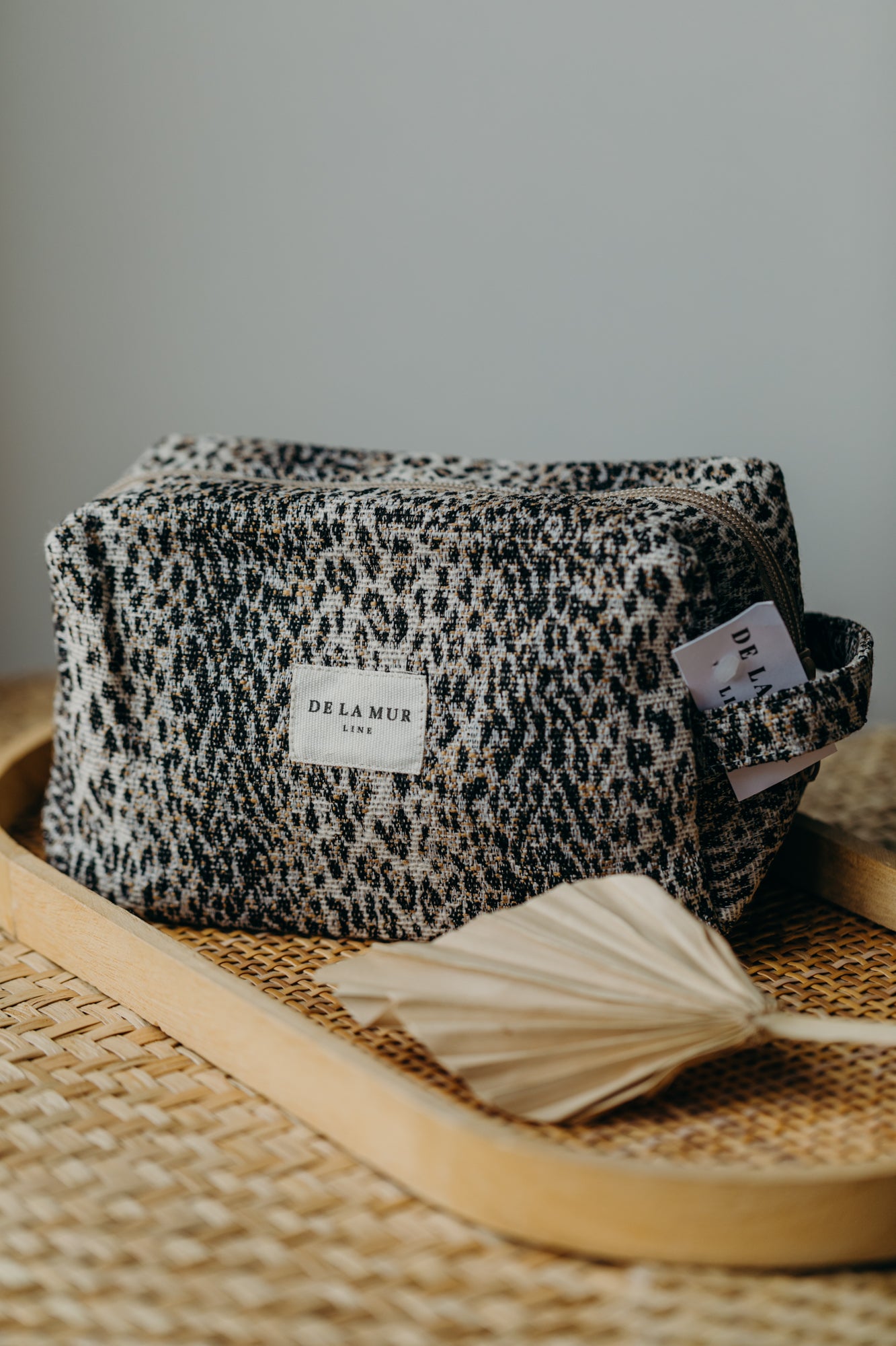 Beauty Bag Medium LEO