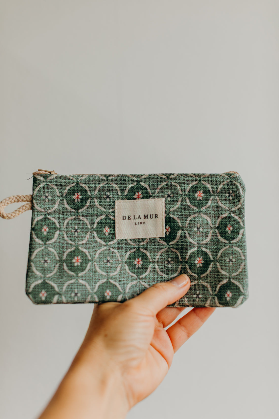 DeLaMur_Beauty Bag Mini ARIEL Detail