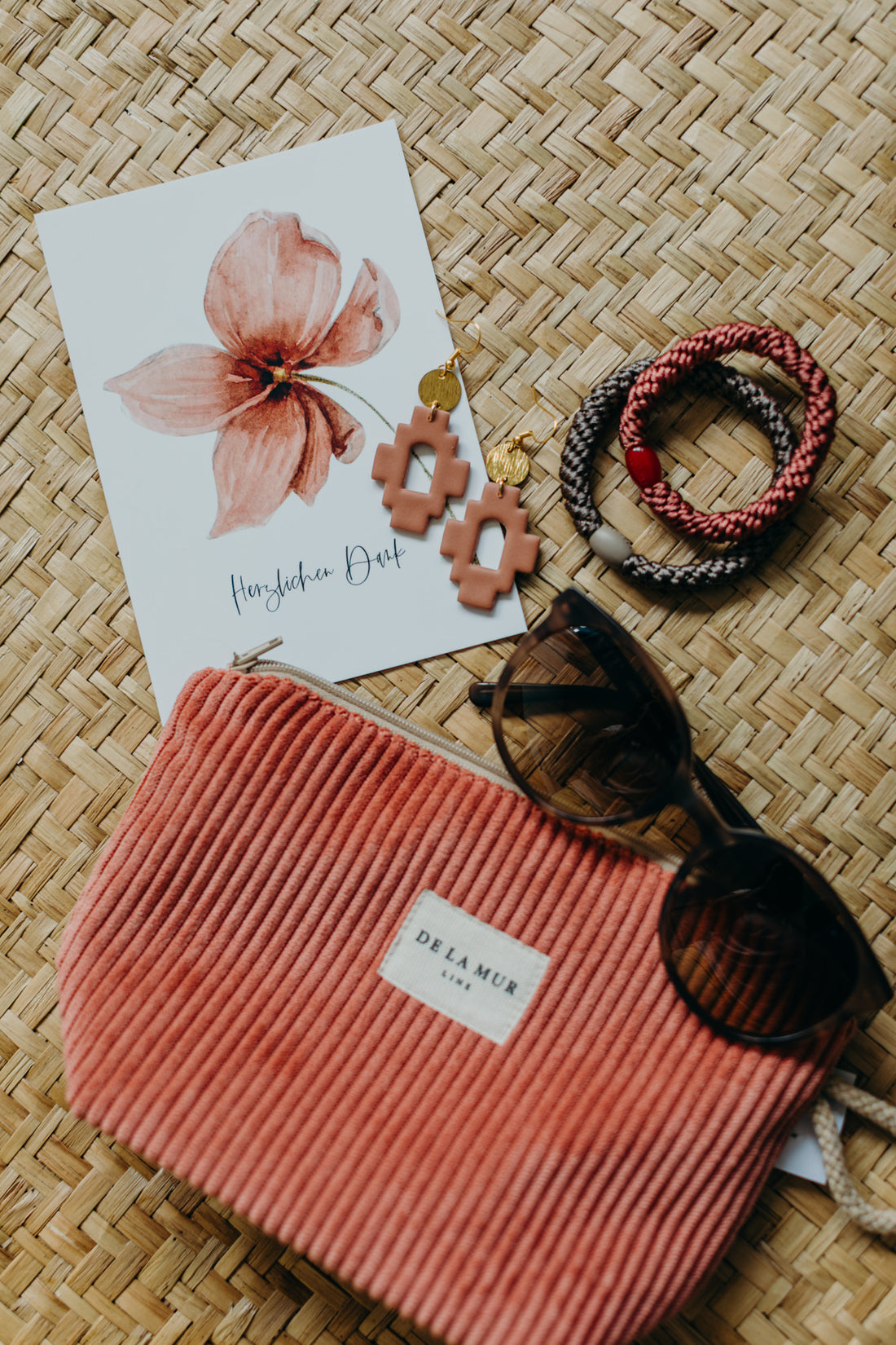 DeLaMur_Beauty Bag Klein CORAL