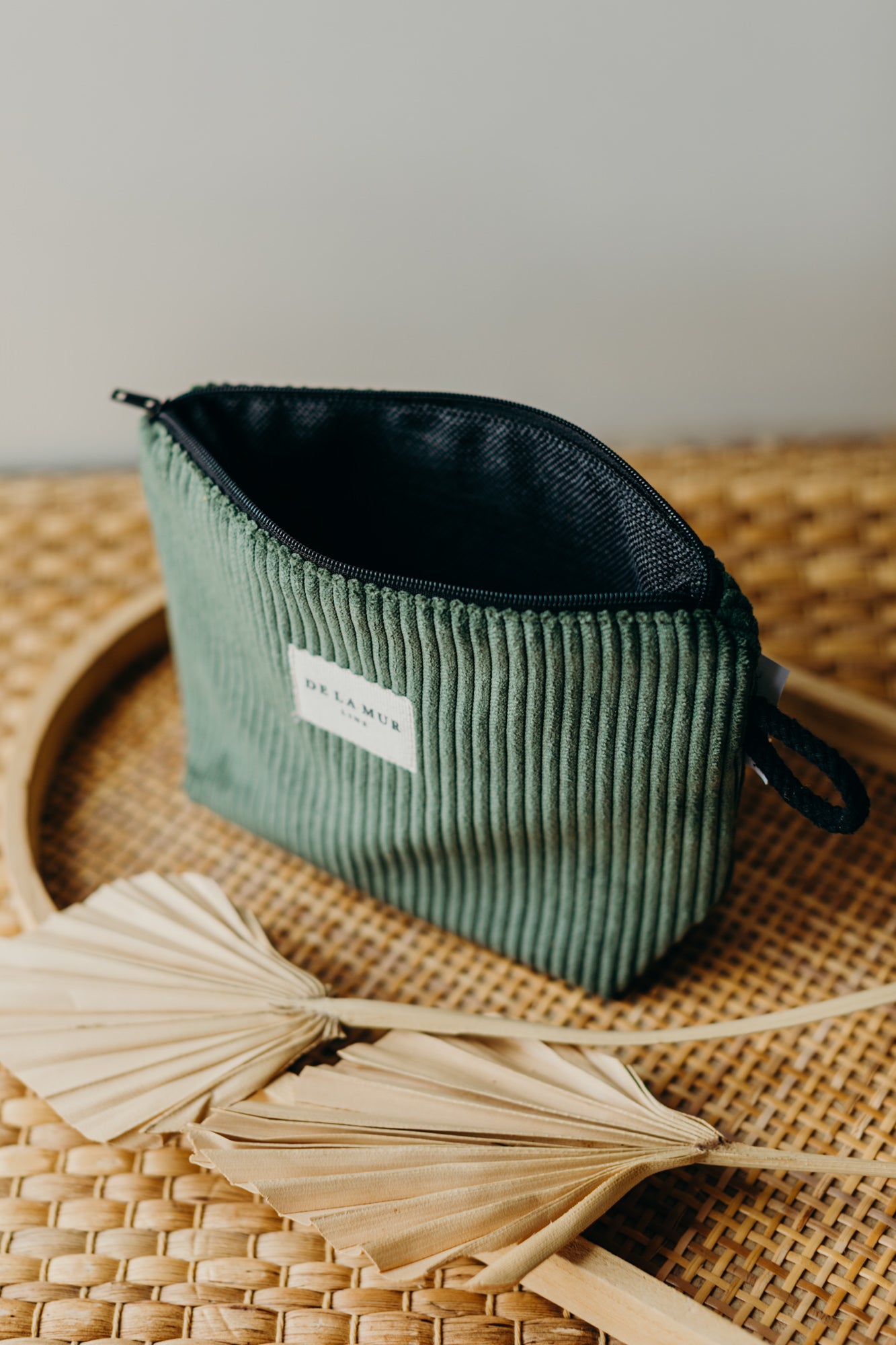 DeLaMur_Beauty Bag Klein TREE_geöffnet