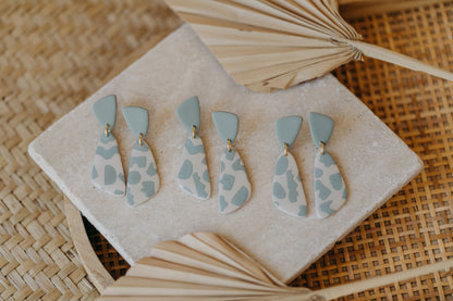 YUNA - small round earrings made of polymer clay in bright colors