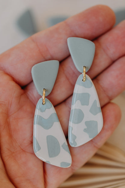 YUNA - small round earrings made of polymer clay in bright colors