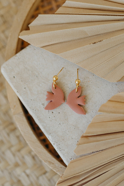 ELORA - small bird earrings in light terracotta