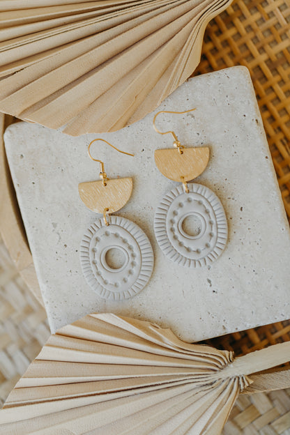 ESME - helle ovale Boho Ohrringe mit Muster