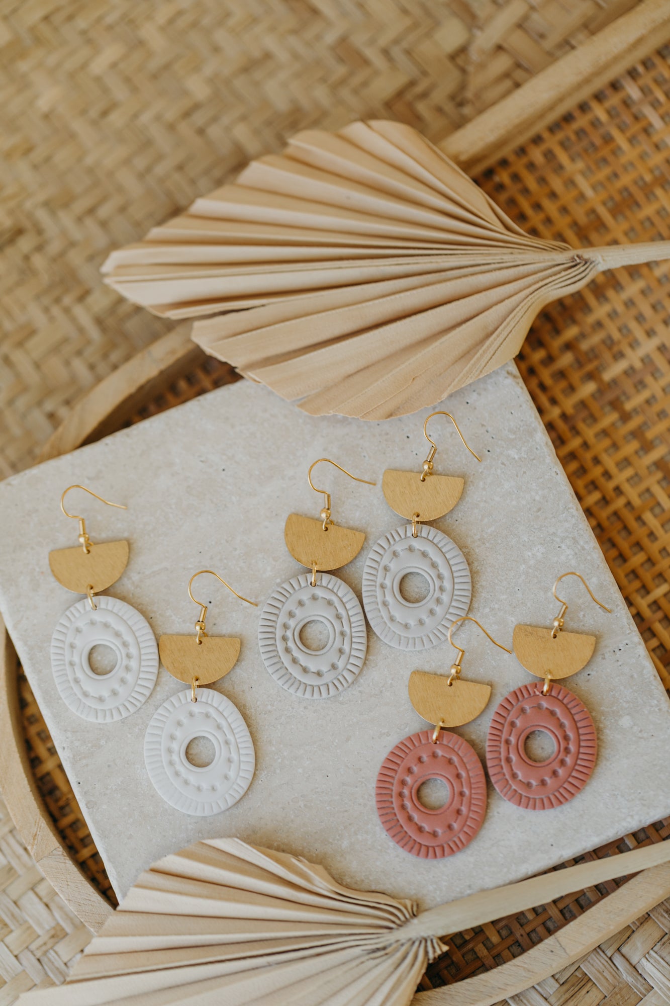 ESME - helle ovale Boho Ohrringe mit Muster