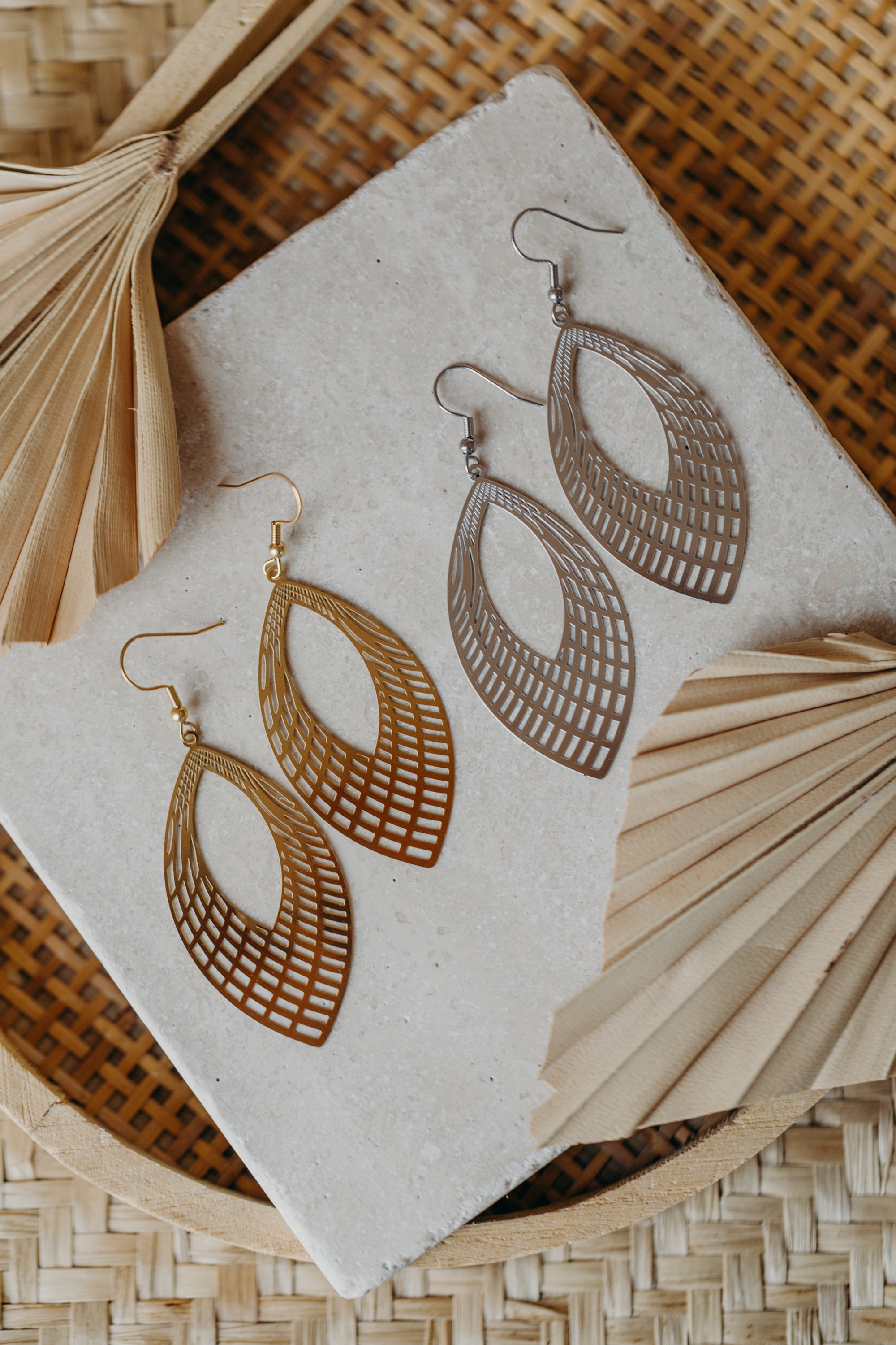 große Blatt Ohrringe aus Edelstahl