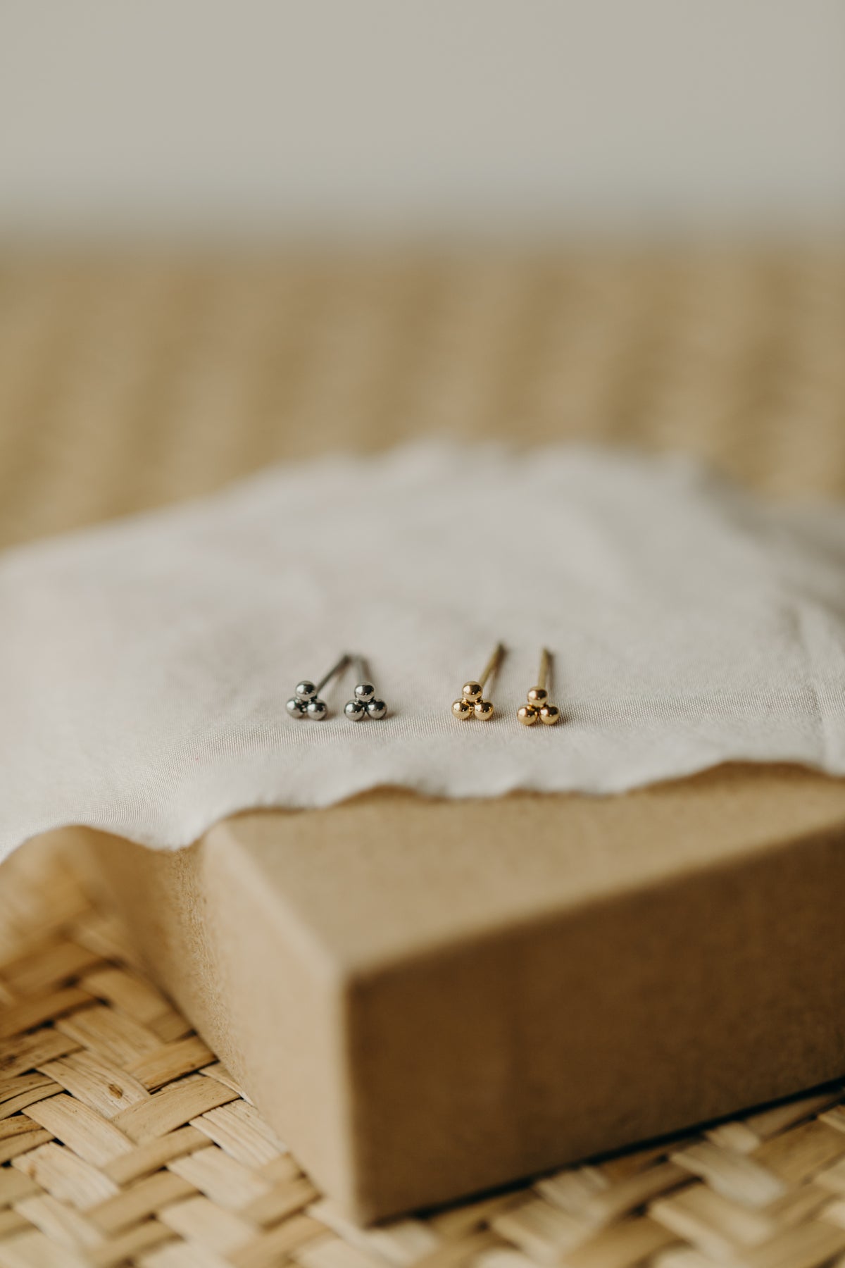 Ohrstecker Mini drei Punkte