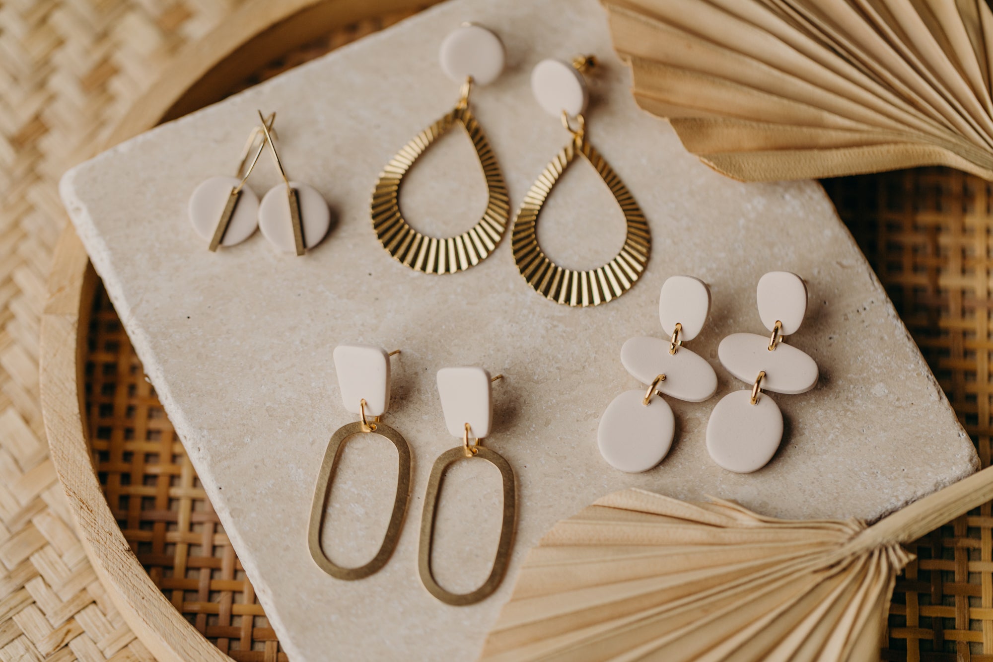 MIKU - Polymer Ton Ohrring in Vanille