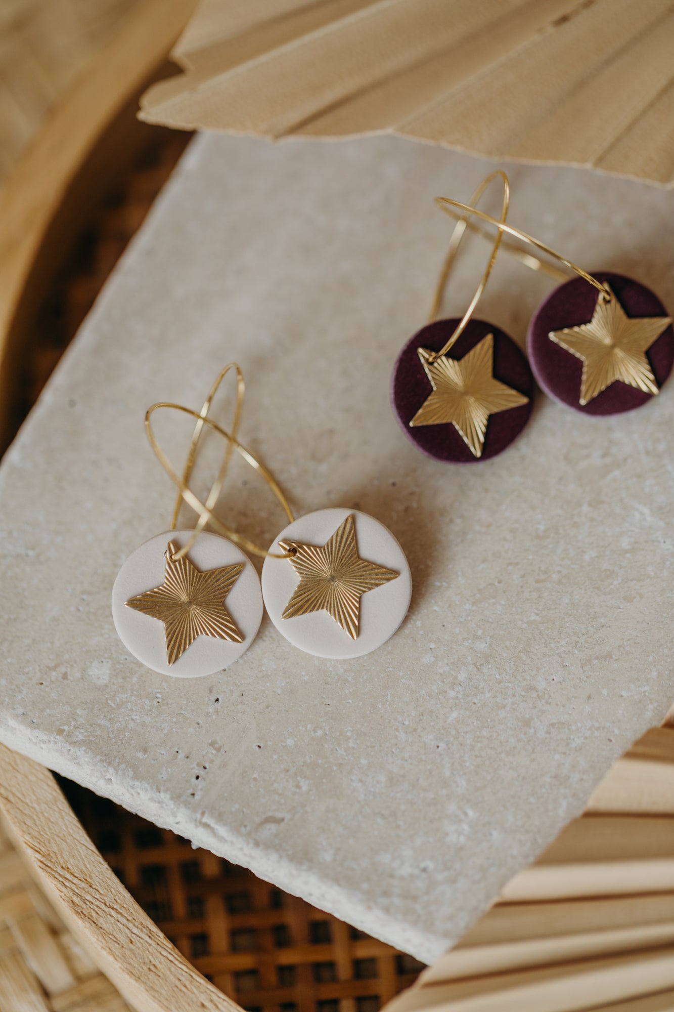 FRANZI - vanille farbene Creolen mit Stern