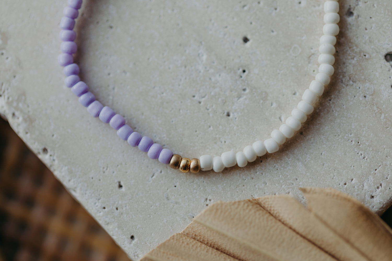 two-tone glass bead bracelet blue &amp;amp; cream