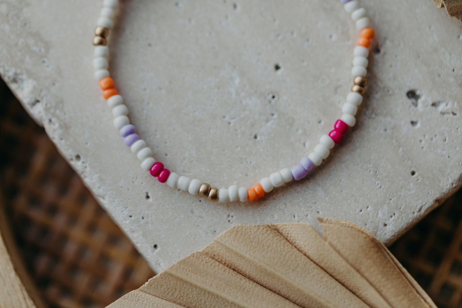 two-tone glass bead bracelet blue &amp;amp; cream