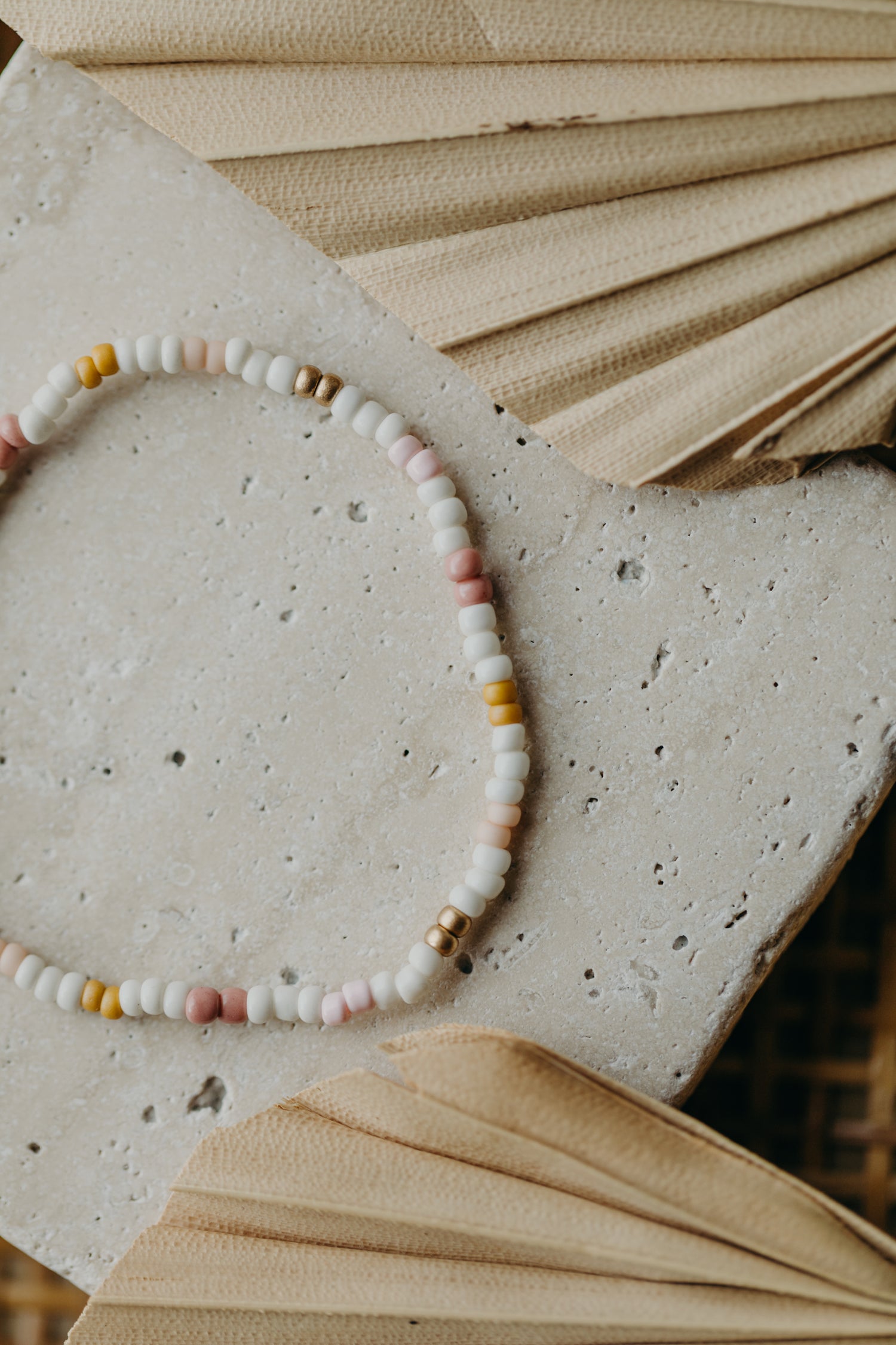 two-tone glass bead bracelet blue &amp;amp; cream