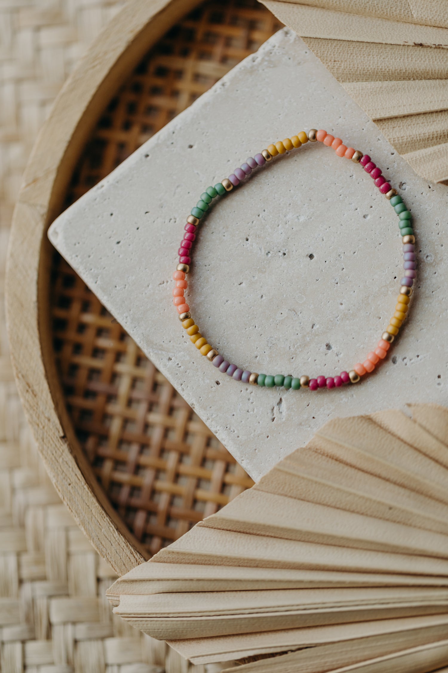 two-tone glass bead bracelet blue &amp;amp; cream