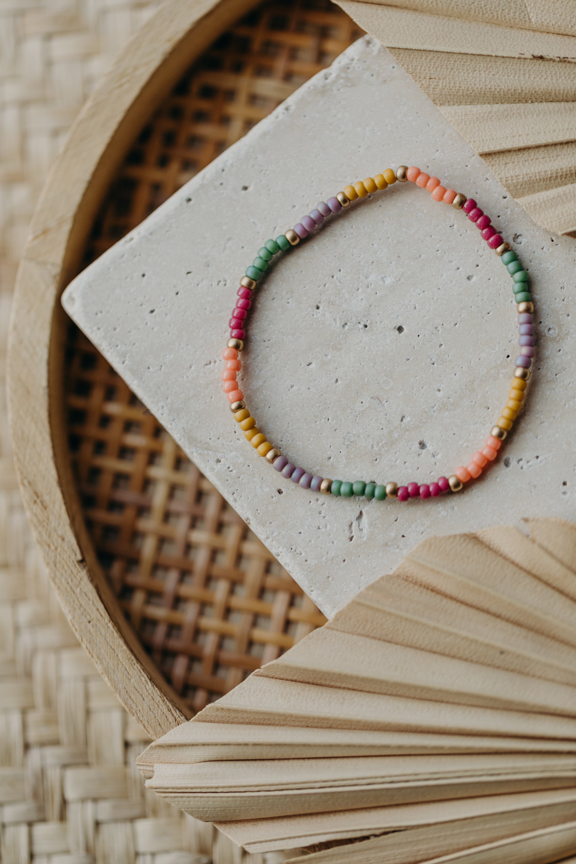 two-tone glass bead bracelet blue &amp;amp; cream