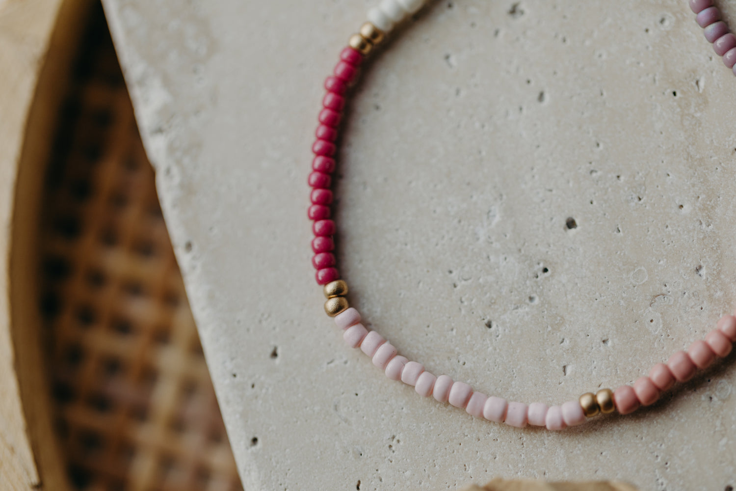 two-tone glass bead bracelet blue &amp;amp; cream