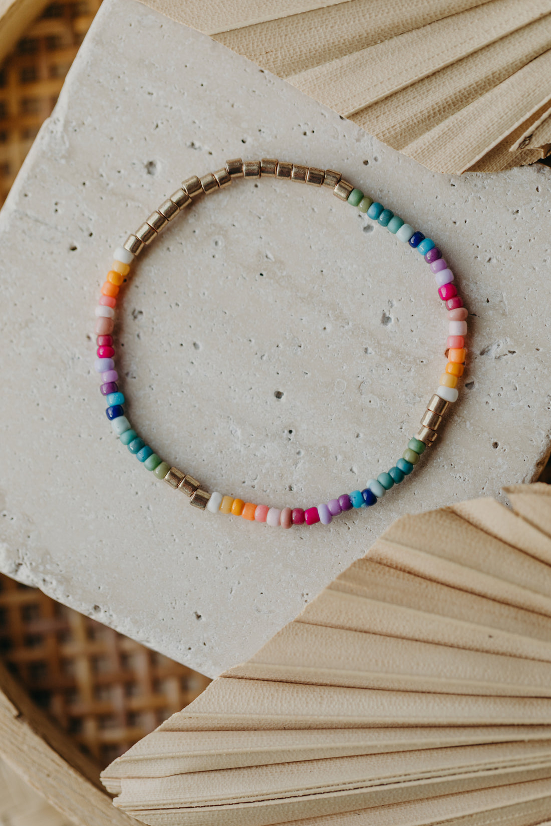 two-tone glass bead bracelet blue &amp;amp; cream