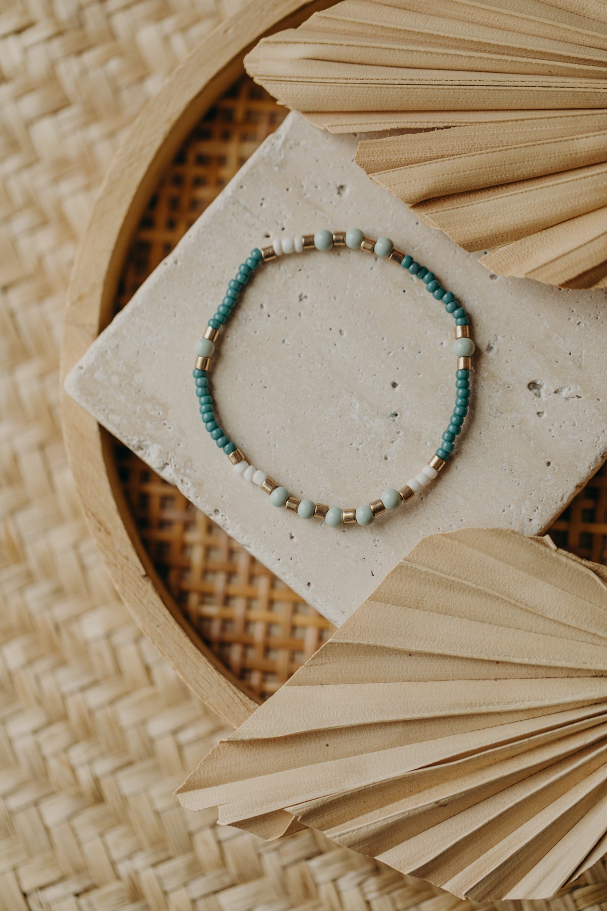 NAXOS - feines Glasperlenarmband 004