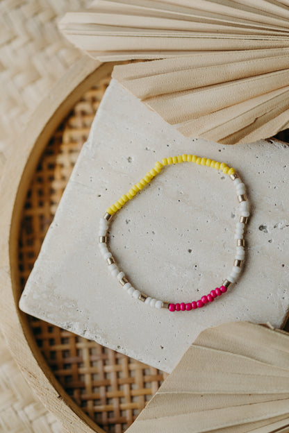 two-tone glass bead bracelet blue &amp;amp; cream