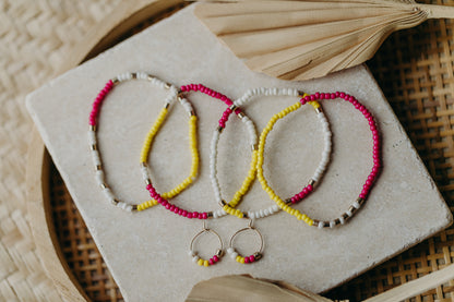 Hoop earrings with round plate - champagne colors