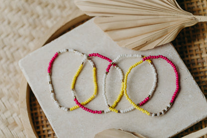 two-tone glass bead bracelet blue &amp;amp; cream