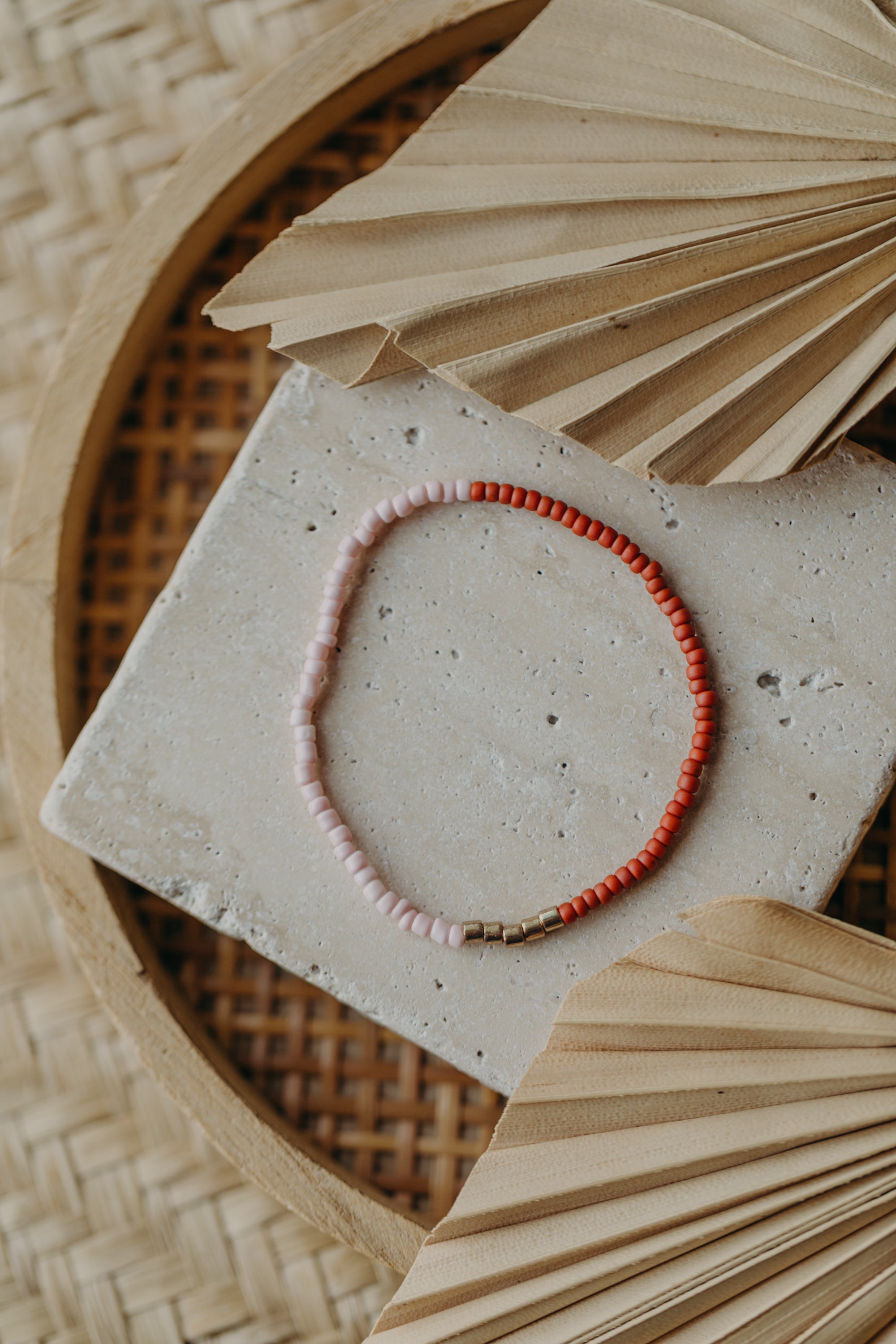 two-tone glass bead bracelet blue &amp;amp; cream