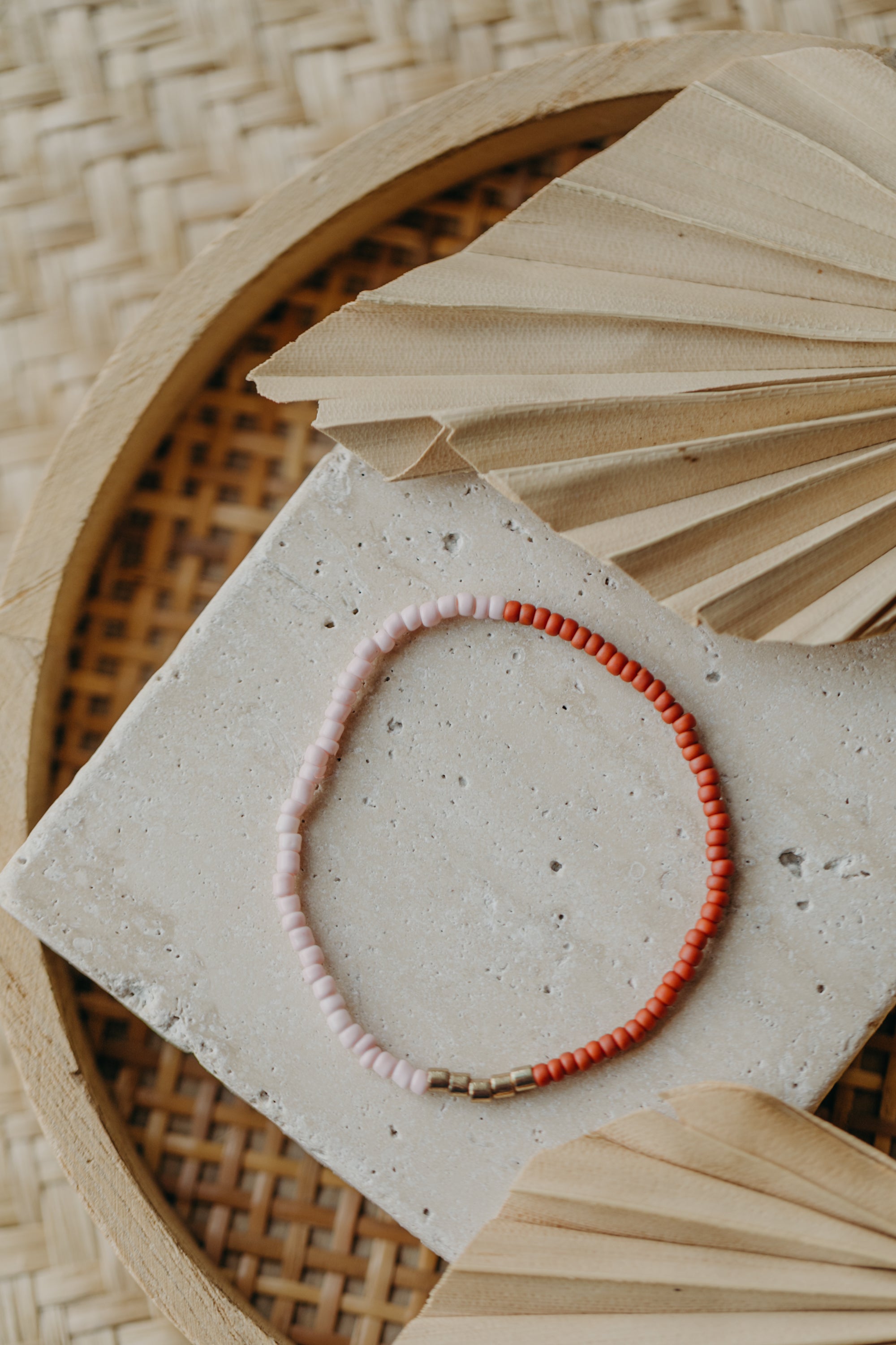 two-tone glass bead bracelet blue &amp;amp; cream