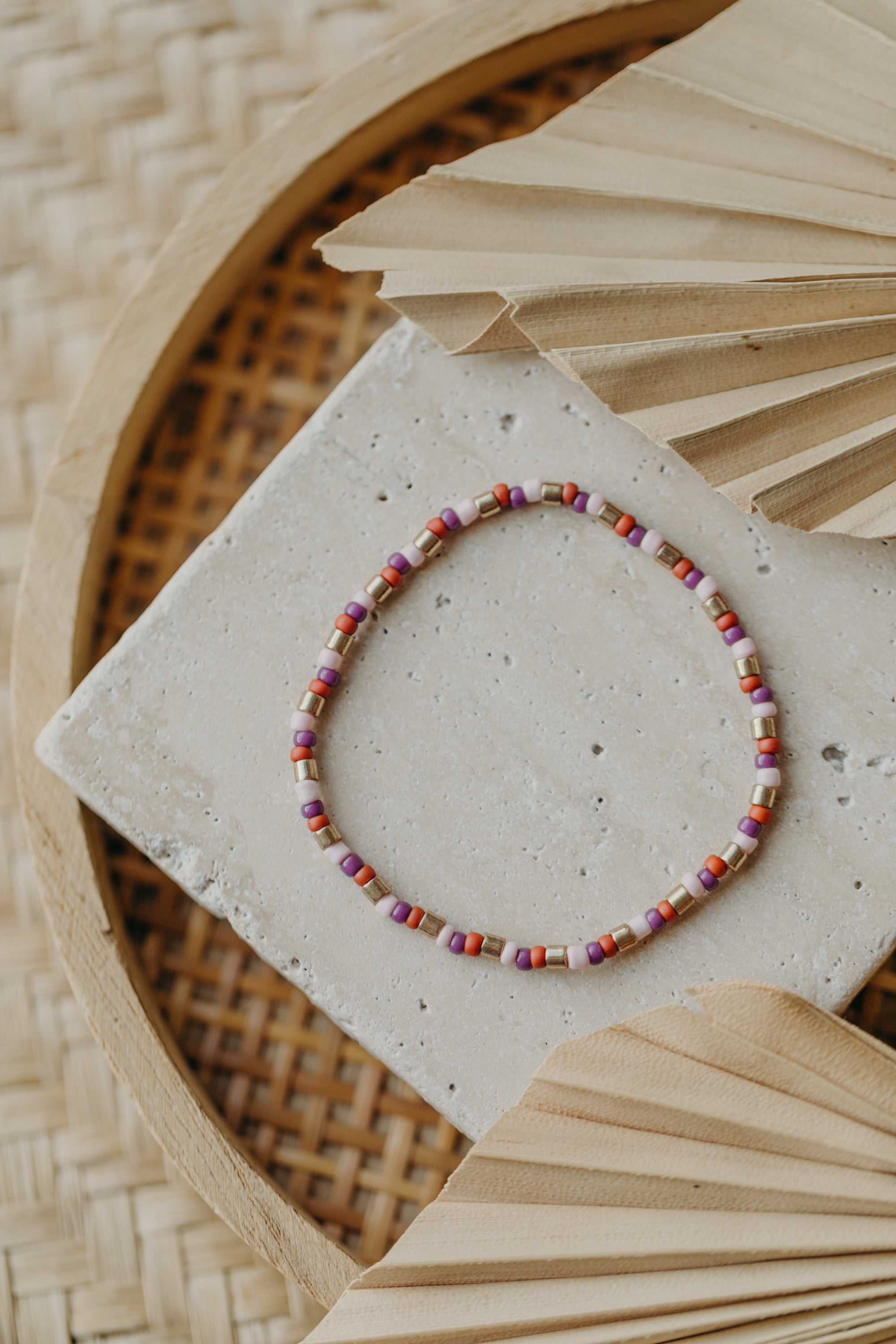 two-tone glass bead bracelet blue &amp;amp; cream