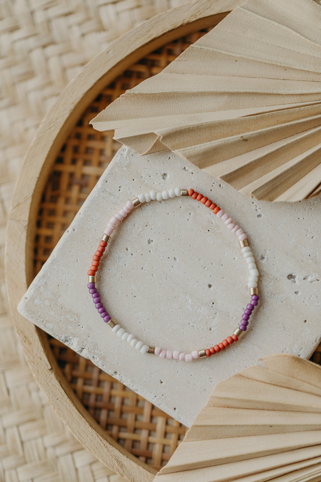 two-tone glass bead bracelet blue &amp;amp; cream