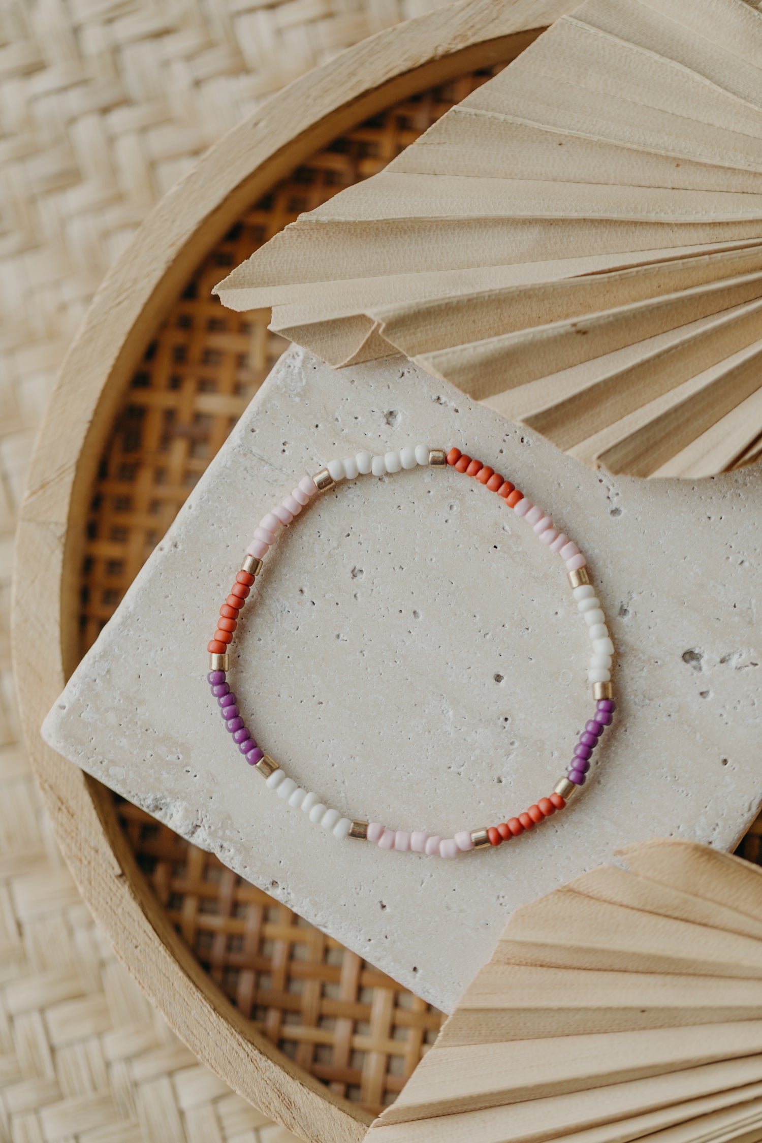 two-tone glass bead bracelet blue &amp;amp; cream