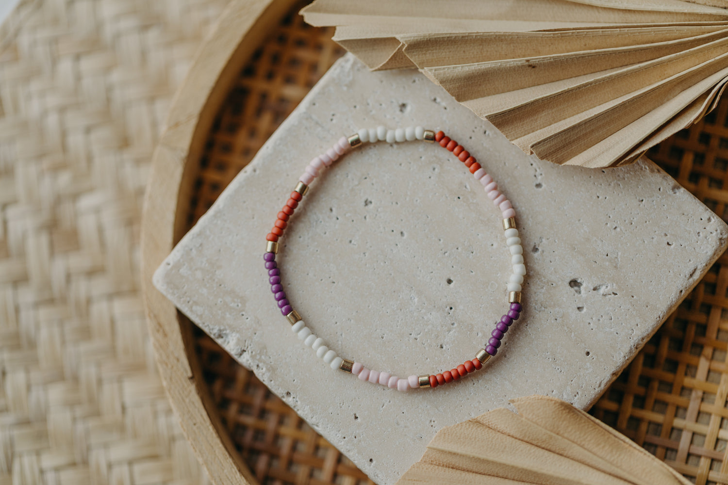 two-tone glass bead bracelet blue &amp;amp; cream