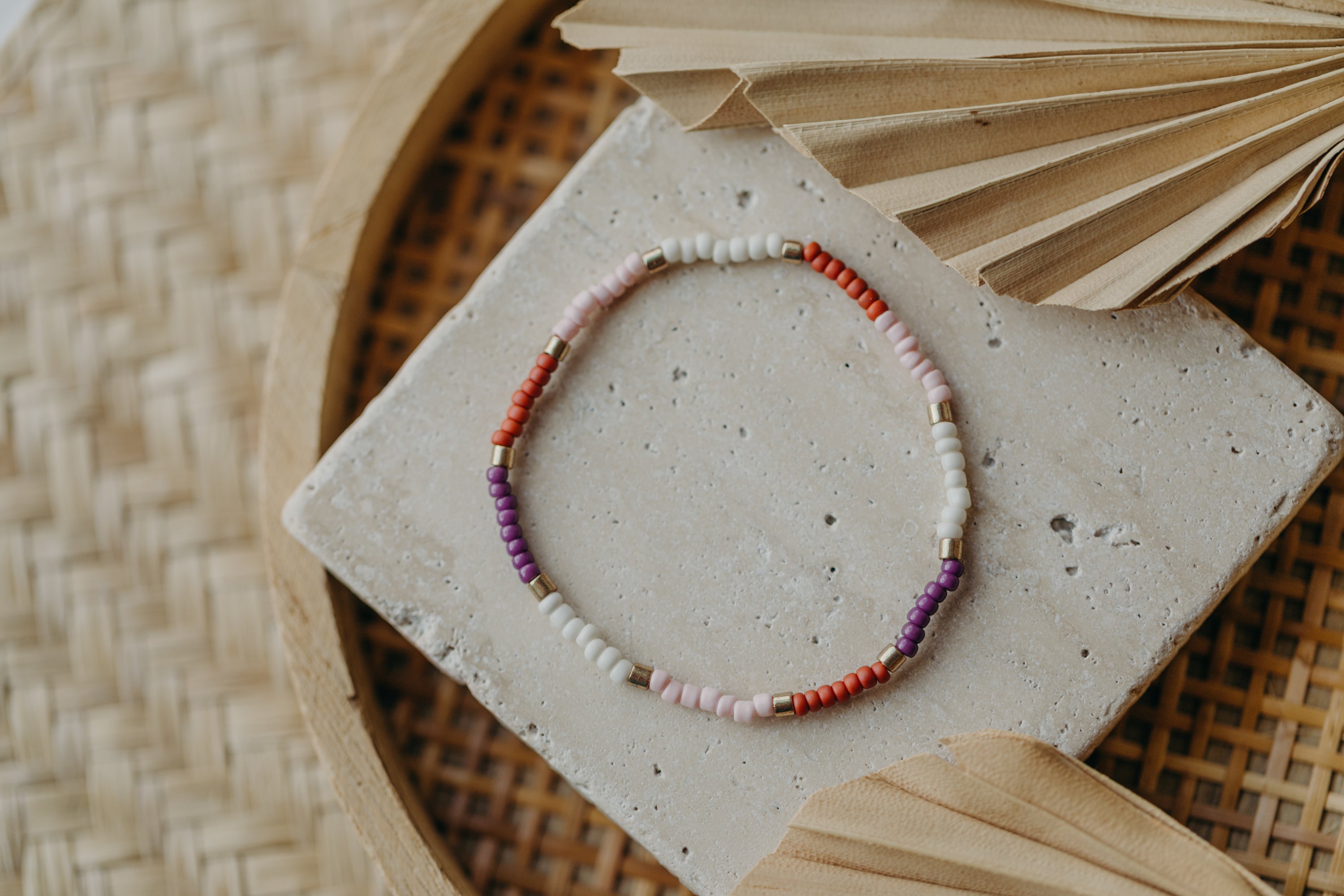 two-tone glass bead bracelet blue &amp;amp; cream