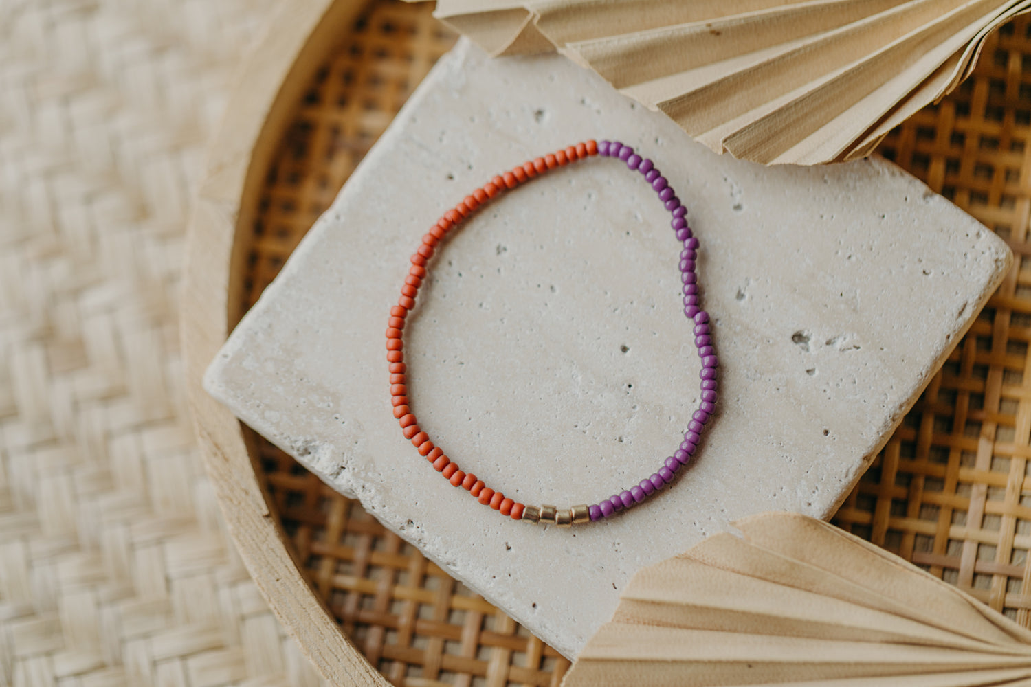 two-tone glass bead bracelet blue &amp;amp; cream