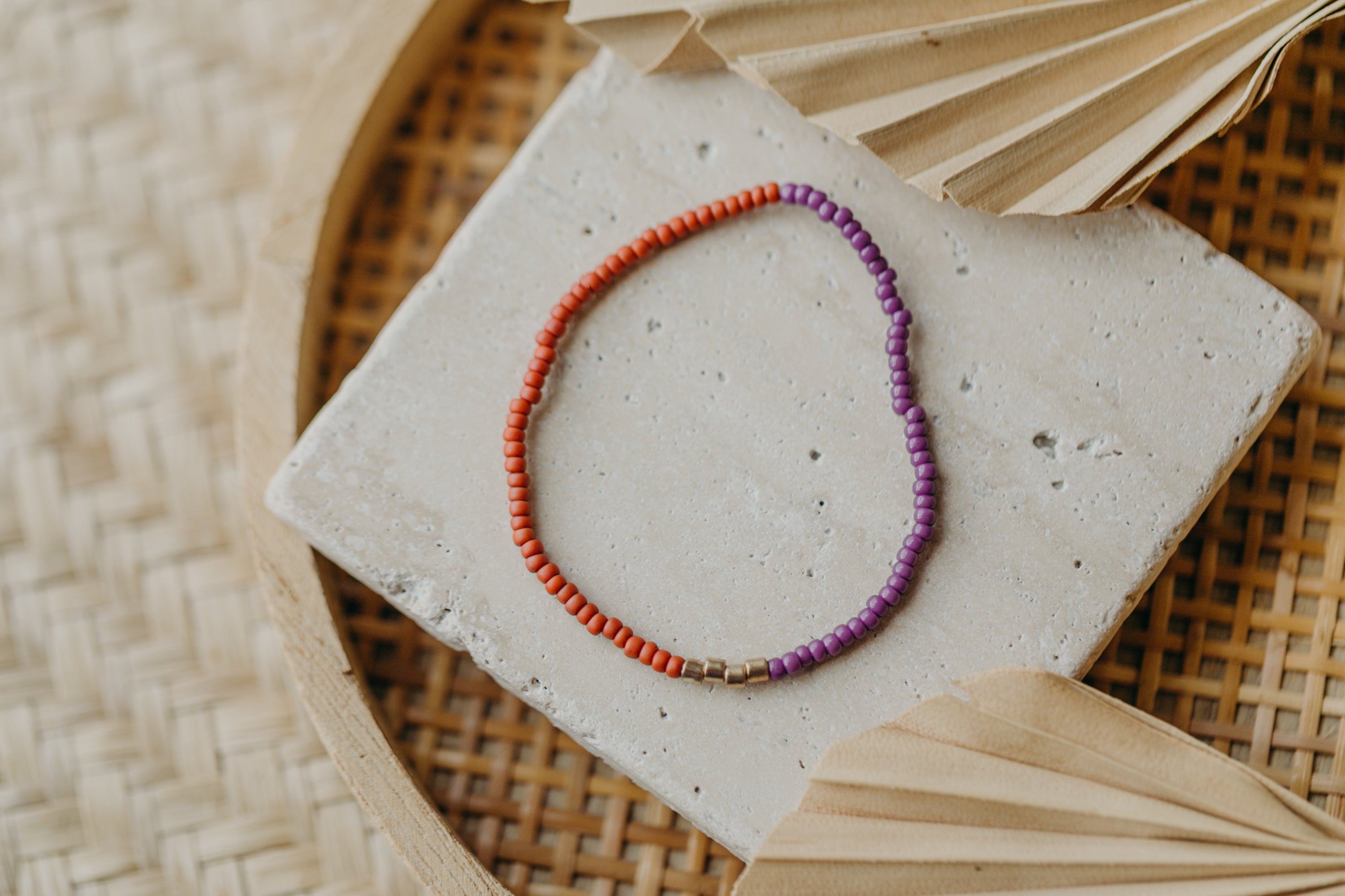 two-tone glass bead bracelet blue &amp;amp; cream