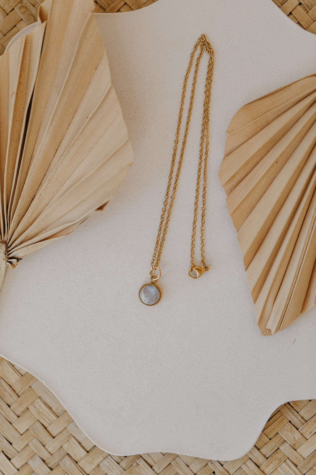 Halskette mit Mondstein Edelstein in 8 mm