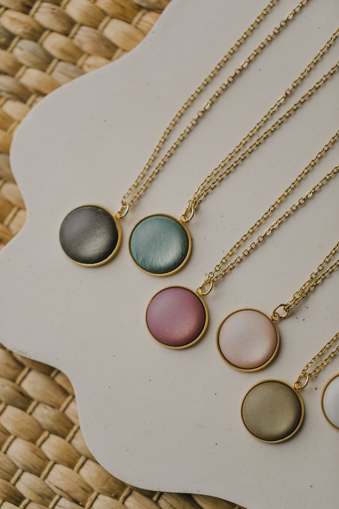 Necklace with large rose quartz gemstone