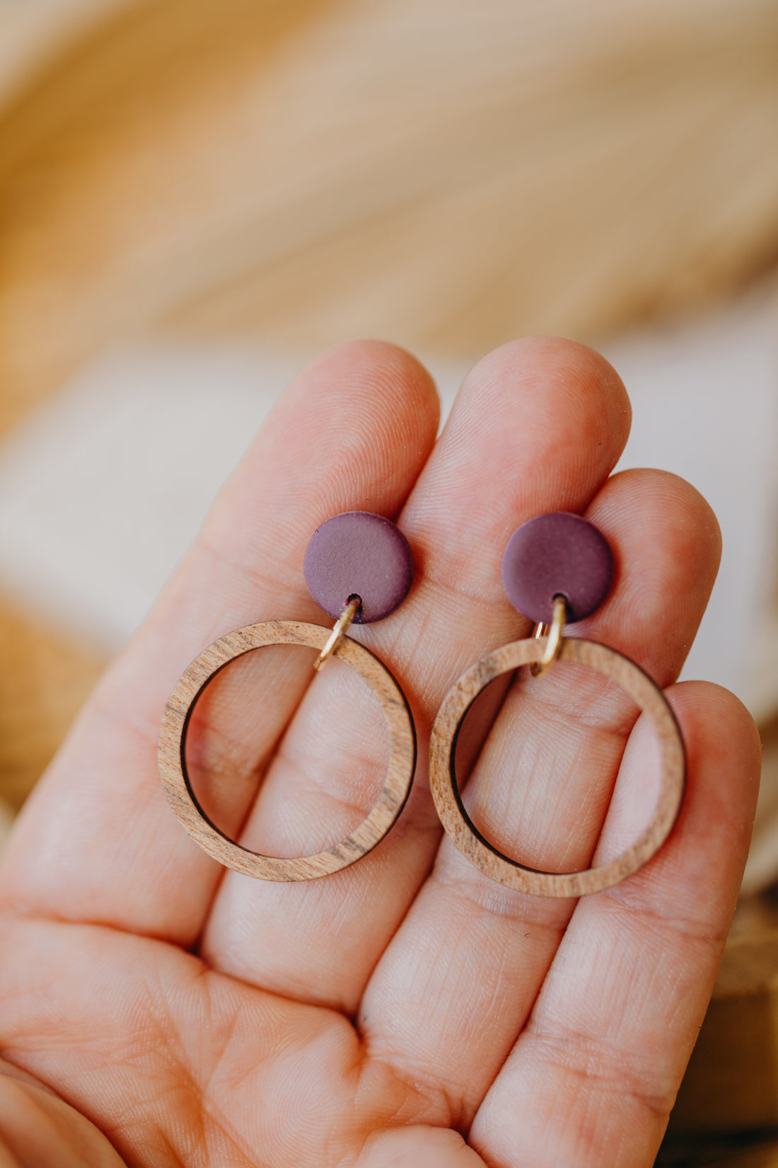 MALIA - round polymer clay earrings in plum with wooden pendant circle