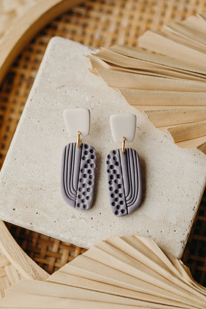 ISELA - zweifarbige Boho Ohrringe vanille-lavendel