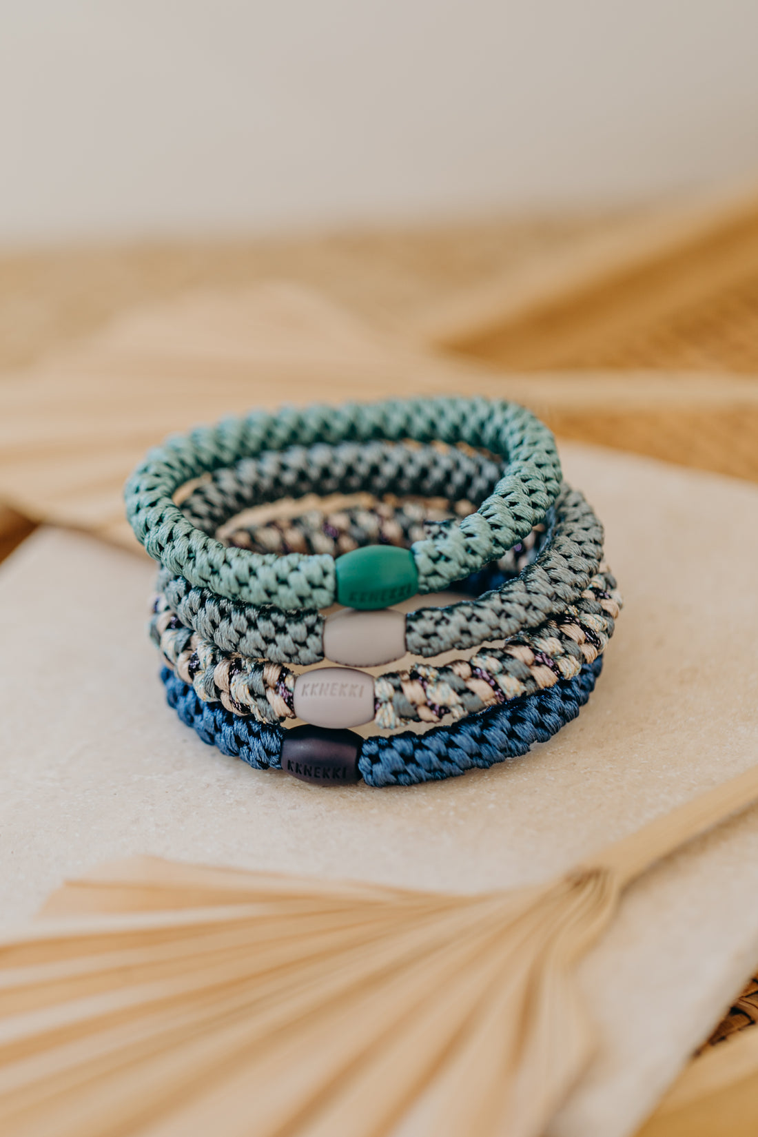 KKNEKKI Hair Tie Set 006: 4 hair ties in a set in green and blue tones