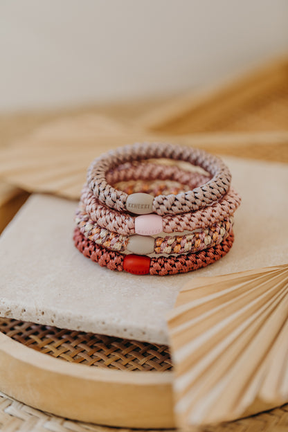 KKNEKKI Haargummi 4er Set in Rosa- und Rottönen Glitter
