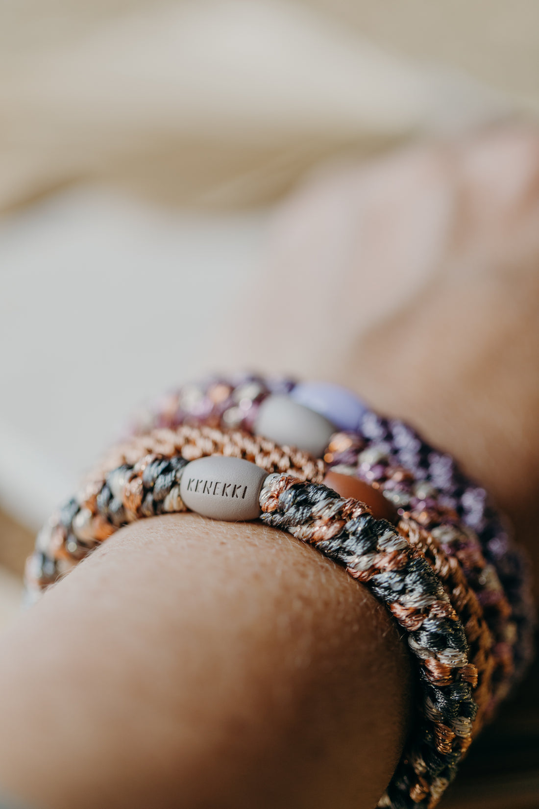 KKNEKKI Haargummi Set 022: 4 Haargummis im Set in Nude-, Lila- und Grüntönen