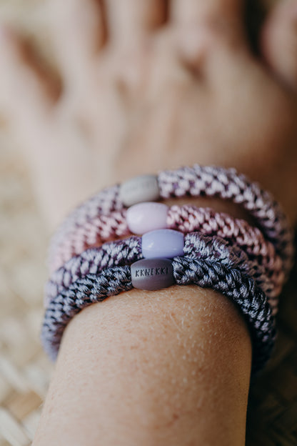 KKNEKKI hair tie set of 4 in shades of grey, green and black