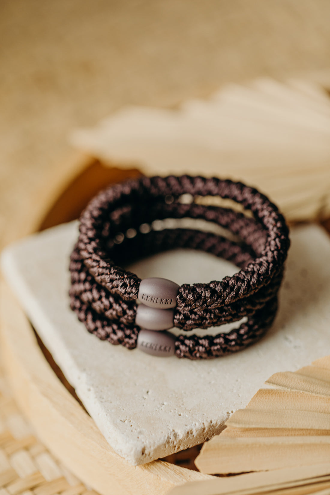 KKNEKKI Haargummi Braun