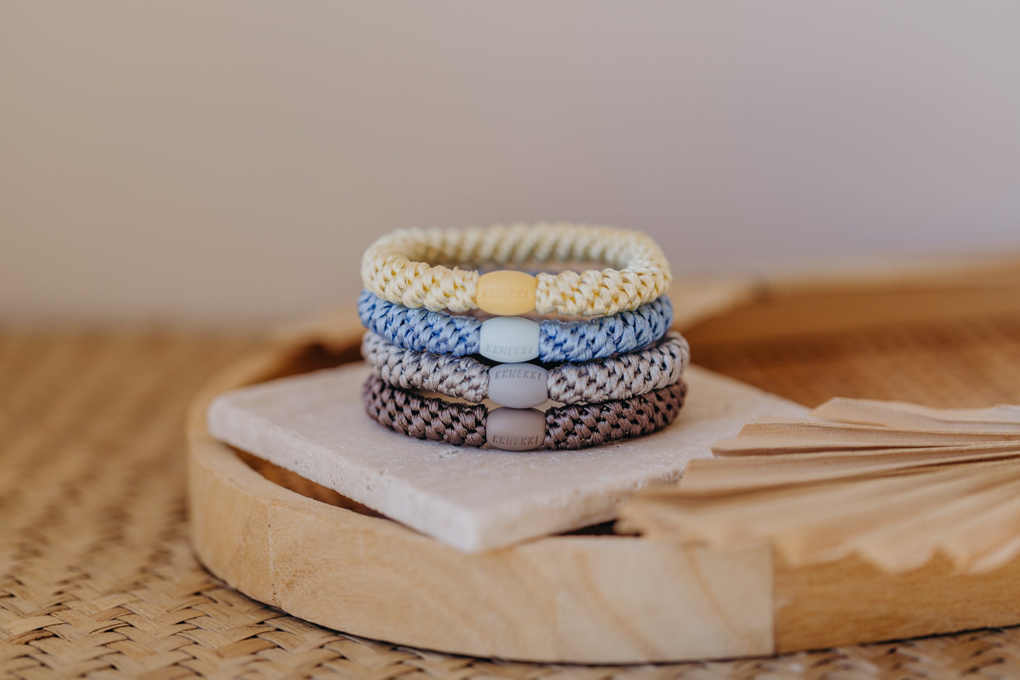 KKNEKKI Haargummi Set 053: 4 Haargummis im Set Light Yellow, Sky Blue, Linen und Mole